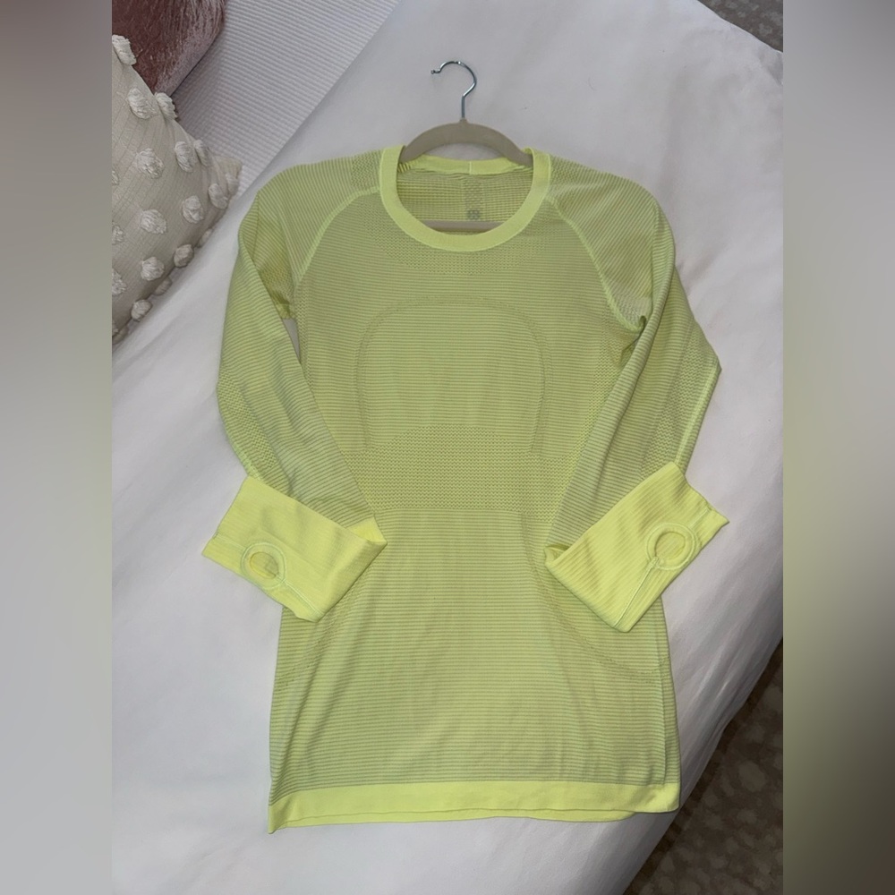 lululemon athletica Swiftly Tech Long-Sleeve Shirt